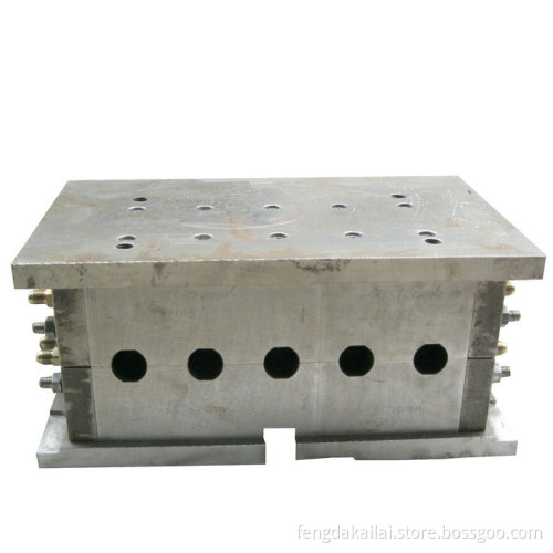 Five Cavities Blow Mold (PM-P1)